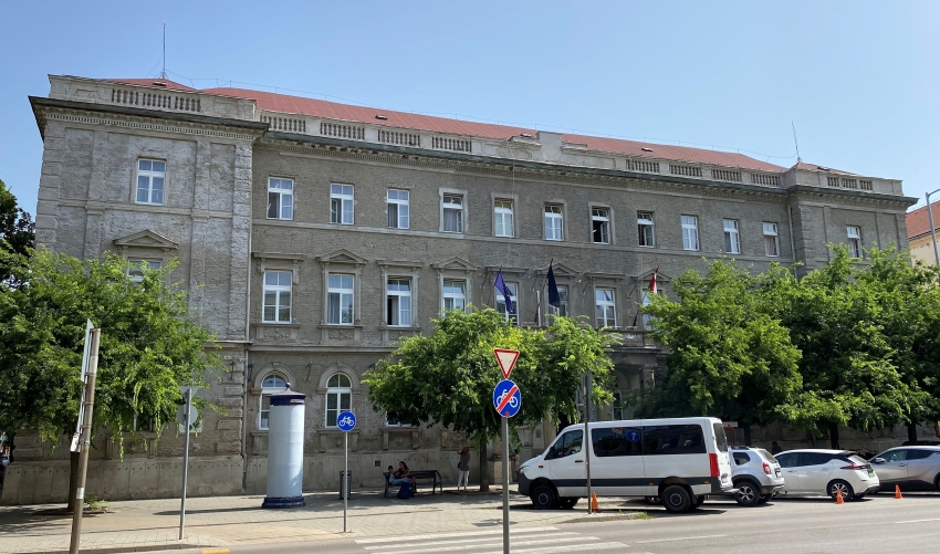 Októberben megkezdődhet a Szolnoki Törvényszék külső felújítása