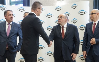 36 milliárd forintos autóipari beruházással 300 új munkahely jön létre Győrben
