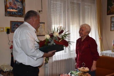 90. születésnapján köszöntötték Jucika nénit