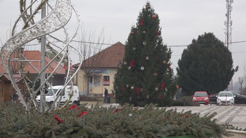 TISZAFÜRED IS KÉSZÜL AZ ADVENTRE