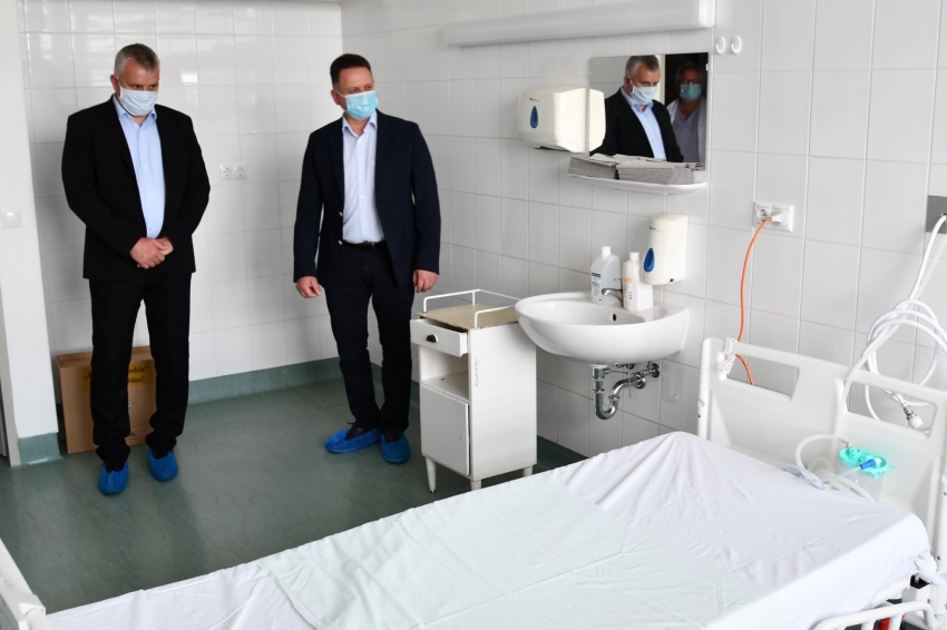Felkészült a COVID-19 járvány elleni komolyabb szerepvállalásra is a karcagi Kátai Gábor Kórház